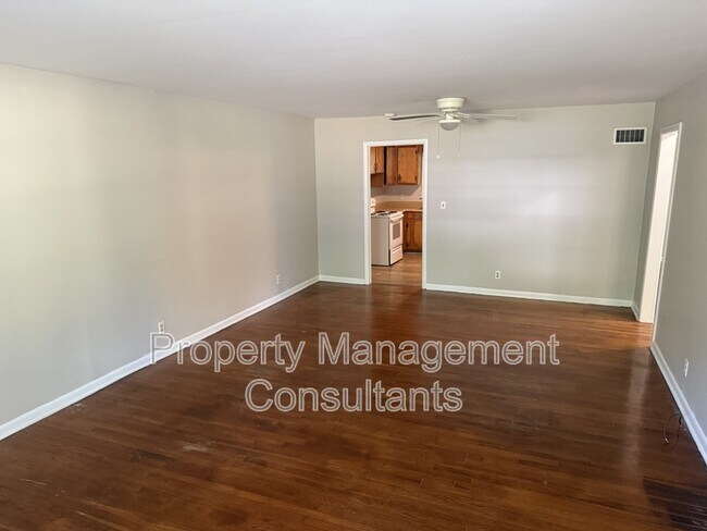 Foto del edificio - 939 N Royal Ave