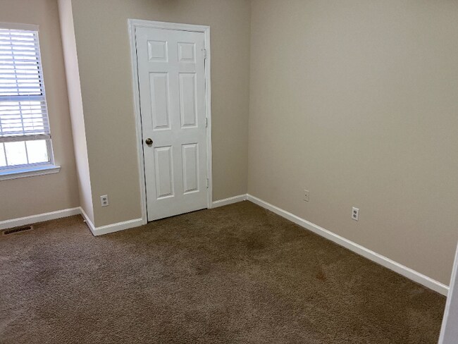 Foto del edificio - 6474 Bedford Ln