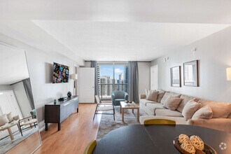 Building Photo - 1200 Brickell Bay Dr