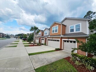 Building Photo - 249 Richmond Dr