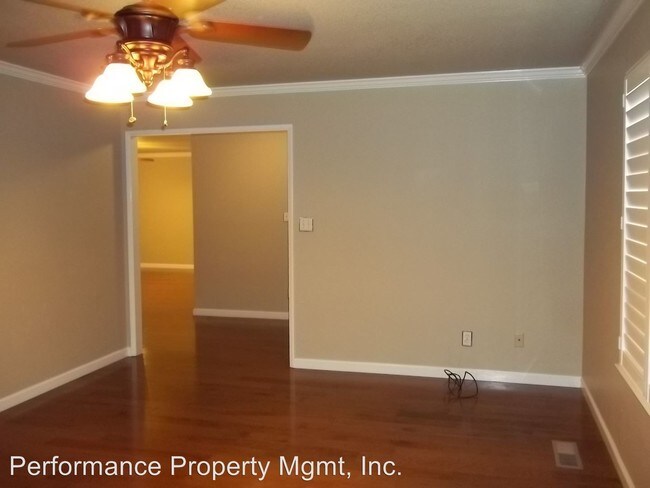 Building Photo - 3 br, 2.5 bath House - 2219 E. Magill