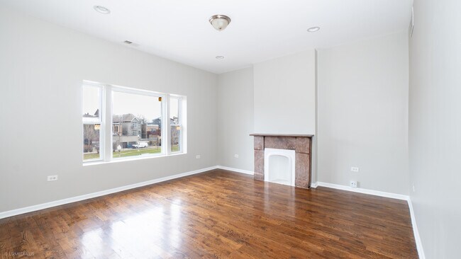 Foto del edificio - 4326 S Calumet Ave