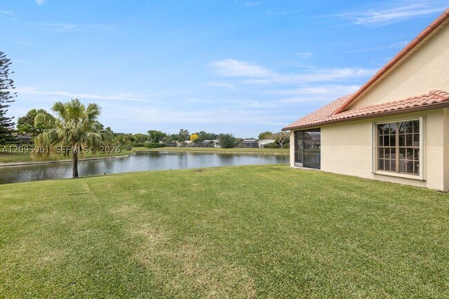 Foto del edificio - 18551 Woodstream Dr