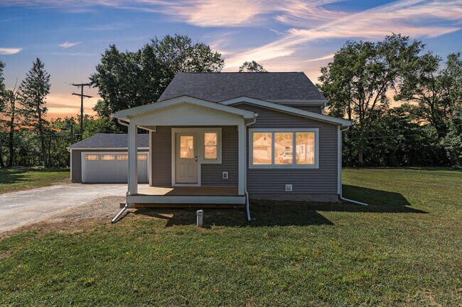 Foto del edificio - 9045 Hillcrest Dr