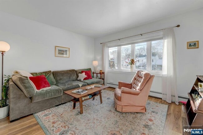 Building Photo - 13 Murray Rd