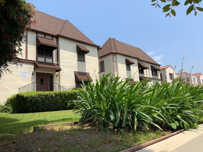 Photo - 1612-1616 Huntington Dr Apartment