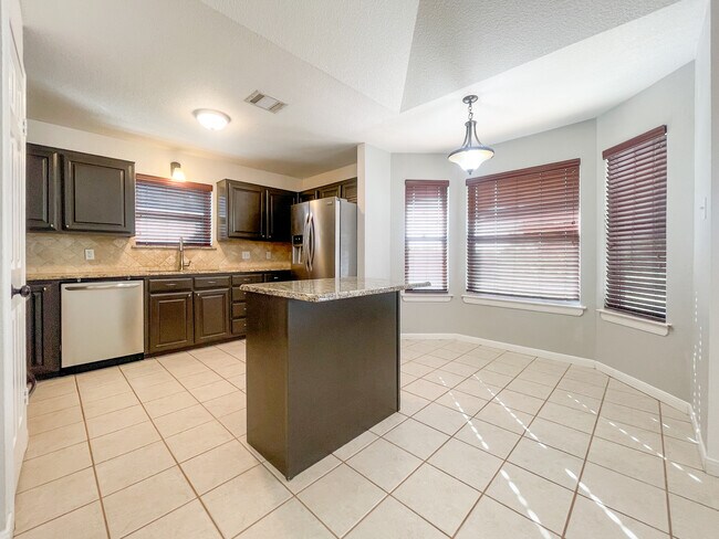 Building Photo - 14308 Chisolm Dr