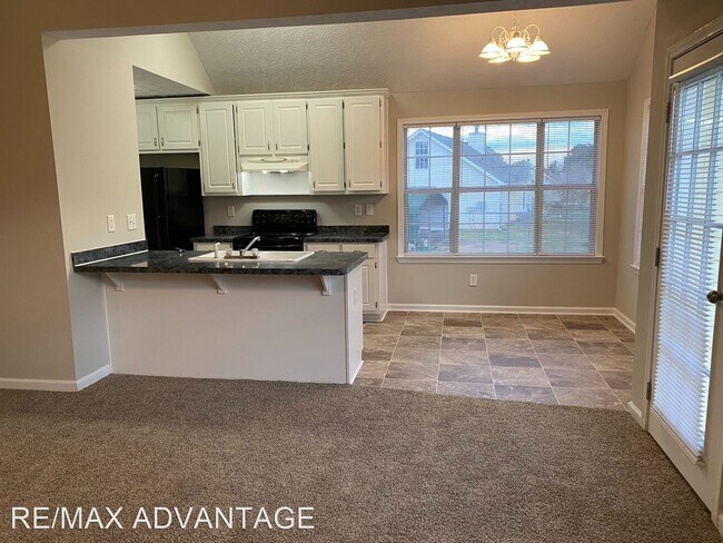Building Photo - 3 br, 2 bath House - 1570 Snapping Shoals Rd
