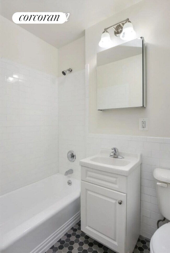 Foto del edificio - 259 W 12th St