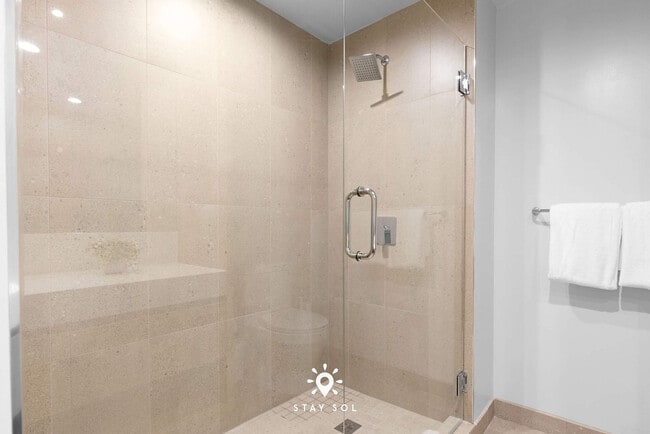 Building Photo - 601 N Miami Ave