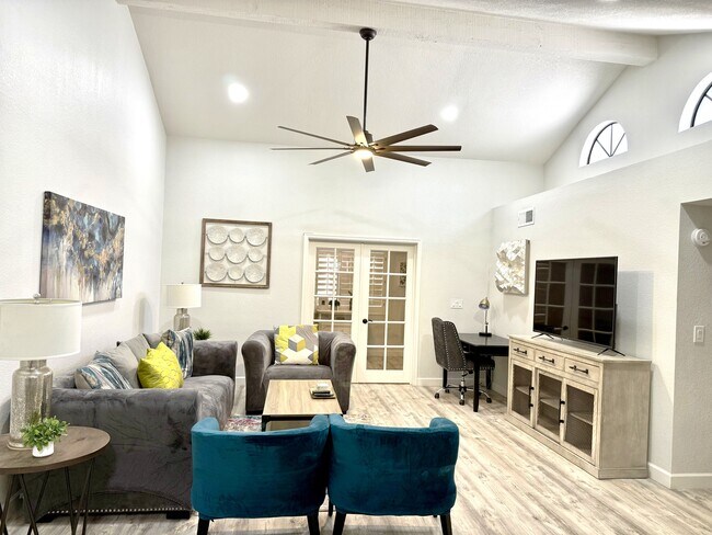 GRAN SALA - 9040 E Winchcomb Dr