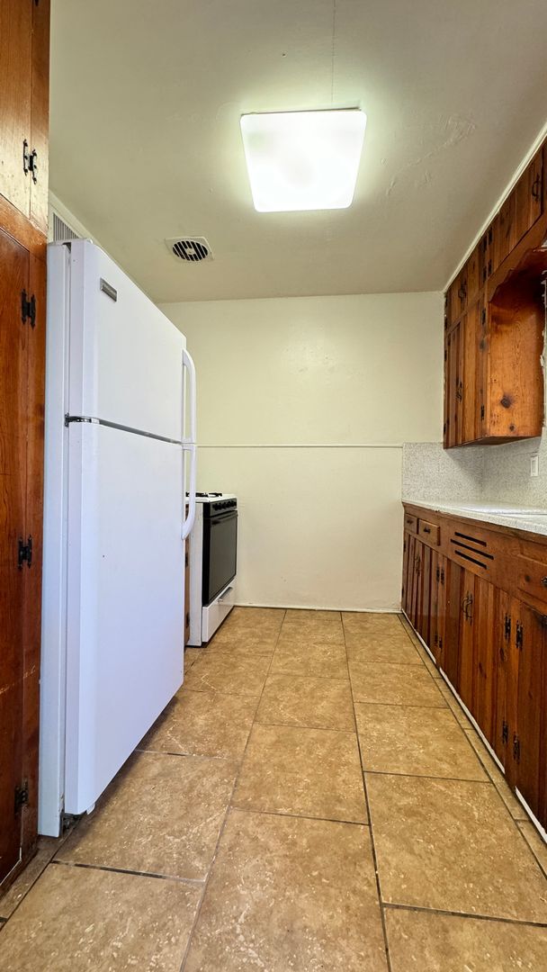 Foto del edificio - 4225 E Bellevue St