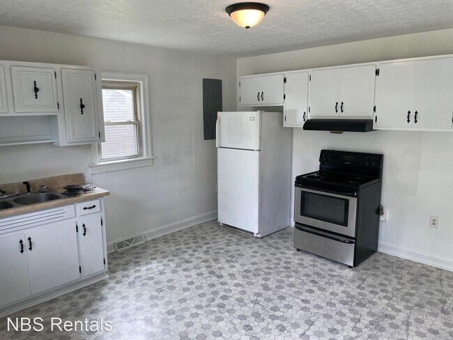 Building Photo - 2 br, 1 bath House - 4625 Shula Drive