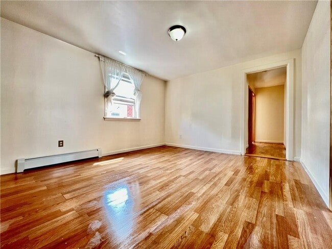 Building Photo - 72 Rutherford Pl