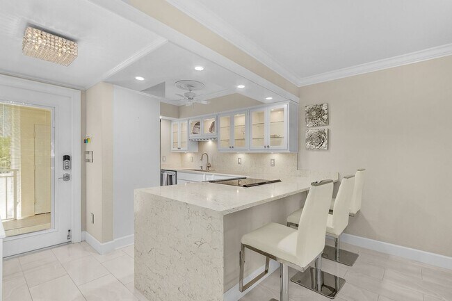 Foto del edificio - 234 Banyan Blvd