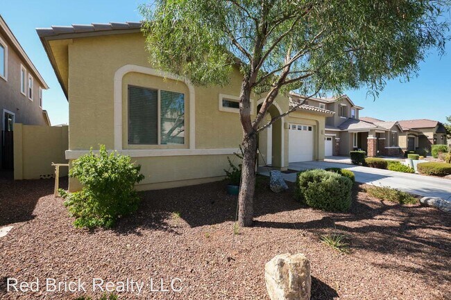 Foto del edificio - 4 br, 2.5 bath House - 3535 E Walnut Rd.