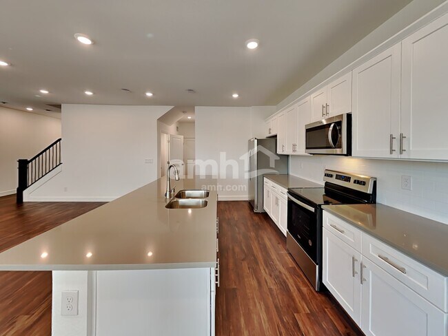 Foto del edificio - 8879 Tiger Tooth Ave