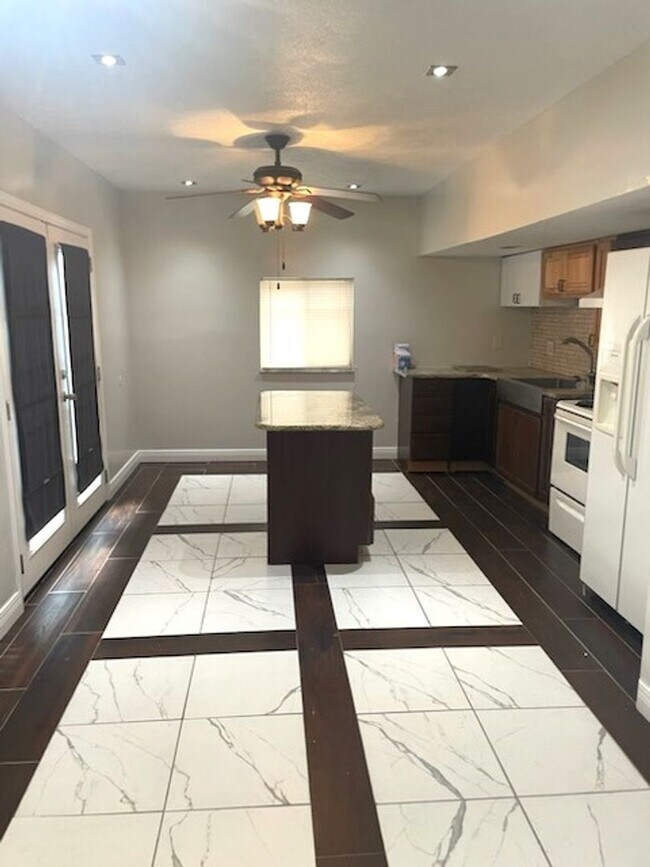 Foto del edificio - 170 Wertz Ave