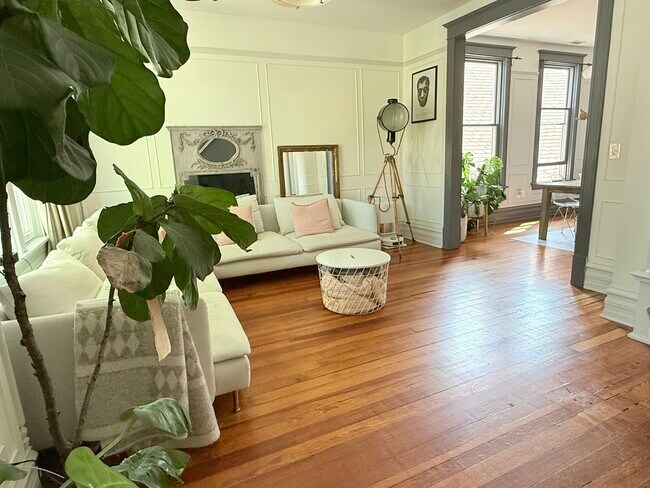 Foto del edificio - 3518 N Damen Ave