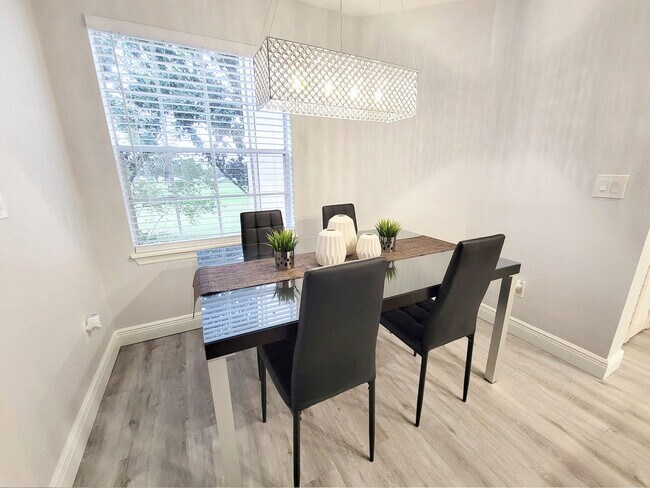 Foto del edificio - Westpointe Boulevard, Orlando, FL 32835 - 2 BR 2 BA condo