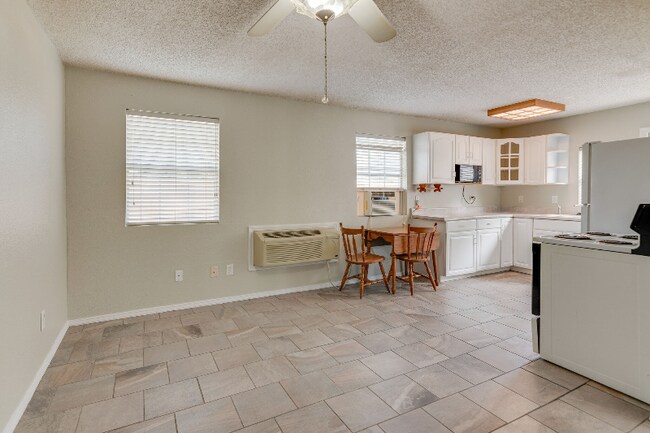 Foto del edificio - 406 Marsha St