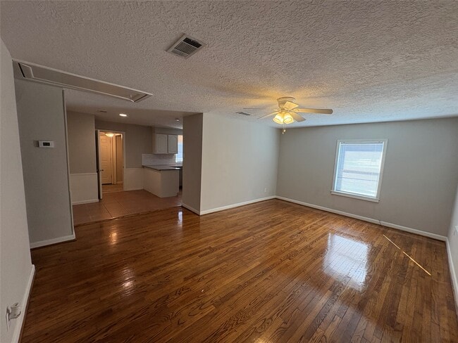 Foto del edificio - 309 Houston St