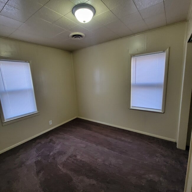 Building Photo - Mars Hill 2BR House w/Garage and Fenced Backyard!