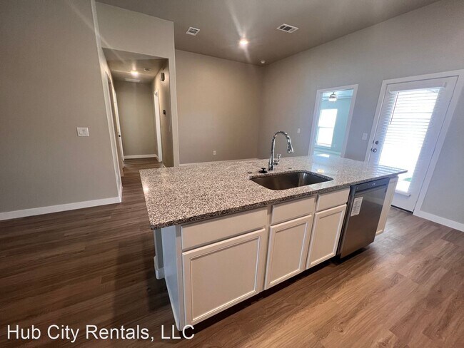 Foto del edificio - 3 br, 2 bath House - 507 E 31st Street