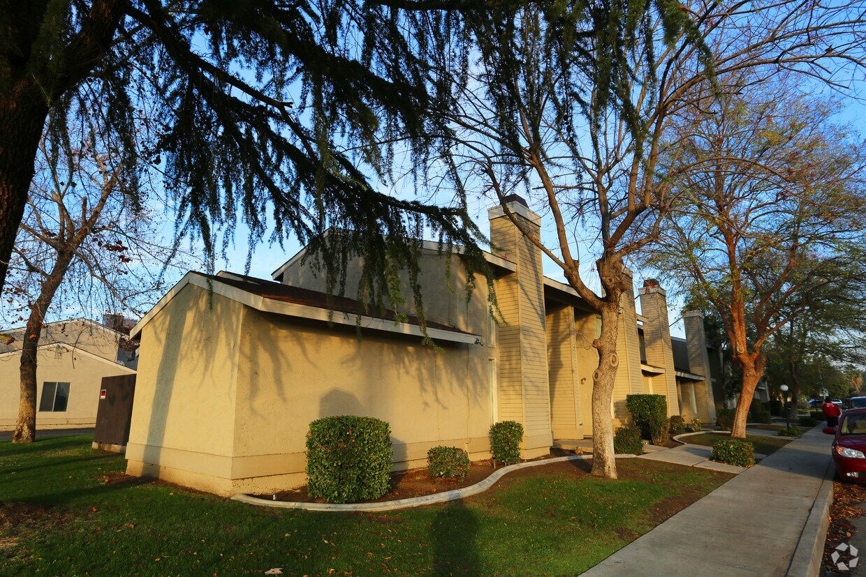 Primary Photo - Valhalla Village