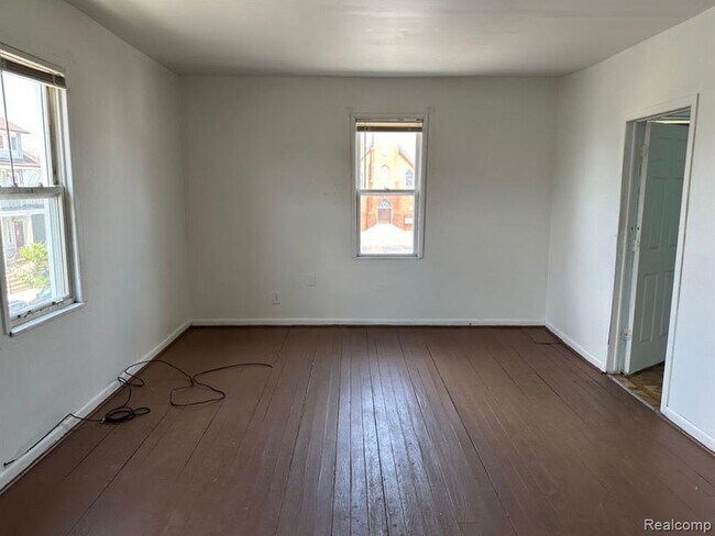 Building Photo - 2300 Whalen St