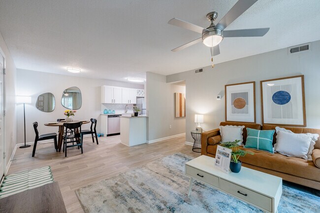 Foto del edificio - Georgetown Luxury Townhomes and Apartments