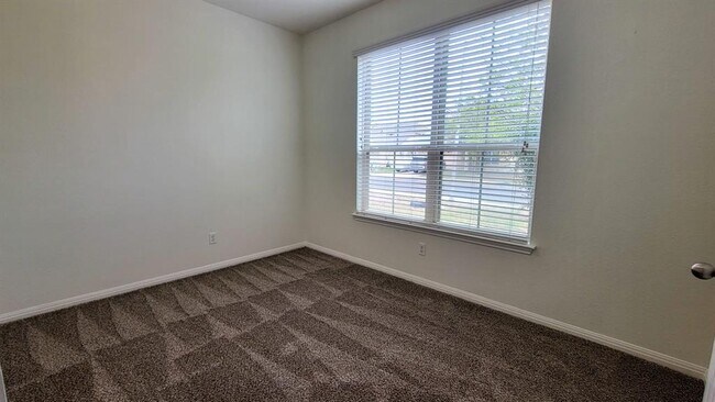 Foto del edificio - 1408 Twin Cove