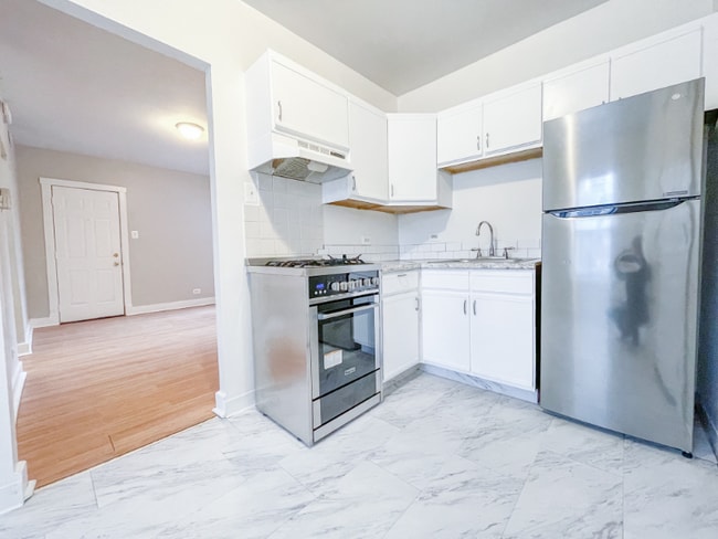Photo - 2627 N Spaulding Ave Apartment