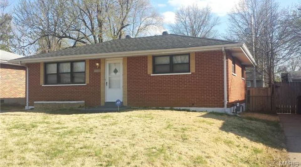 1164 Walker Ave, North County, MO 63138 House Rental in North County
