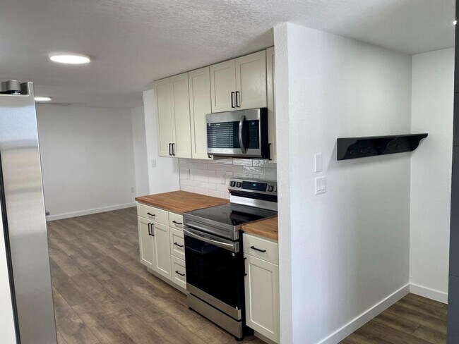Building Photo - 9949 Tammy Ln