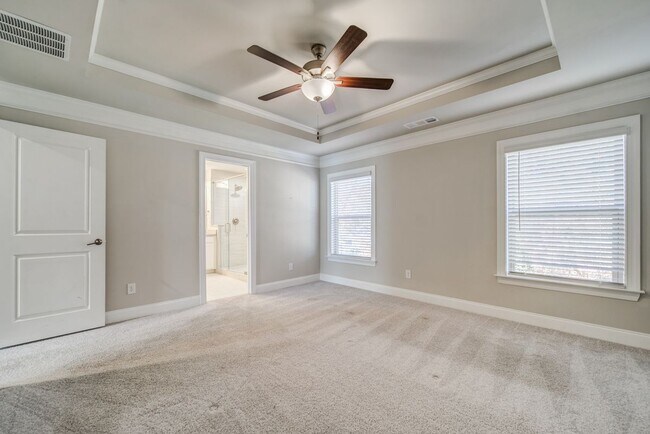 Building Photo - 1363 Harris Way S