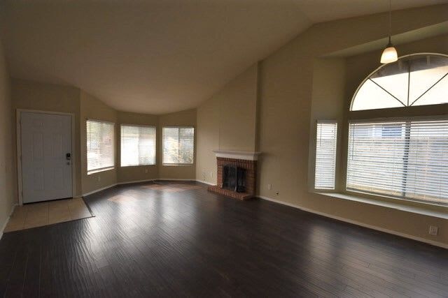 Building Photo - 20309 Ermine St