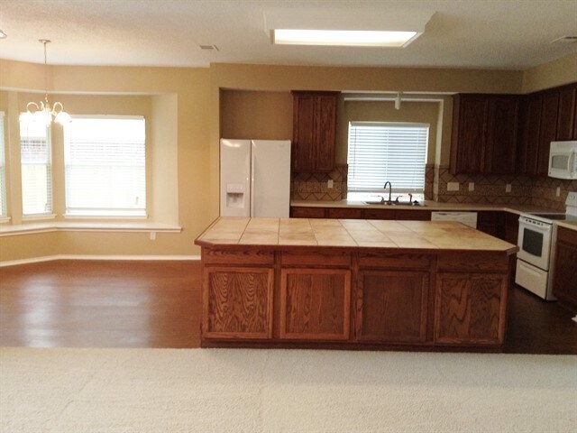 Building Photo - 1360 Calvert Drive