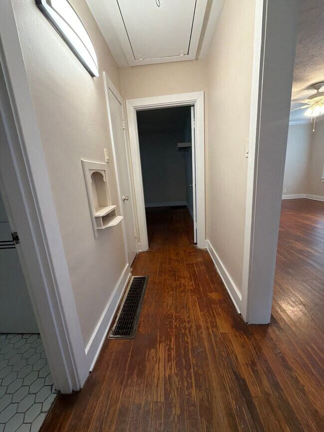 Foto del edificio - 781 Westwood Ave