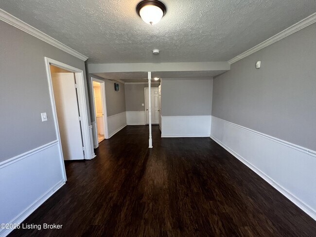Foto del edificio - 3700 Hillcross Dr