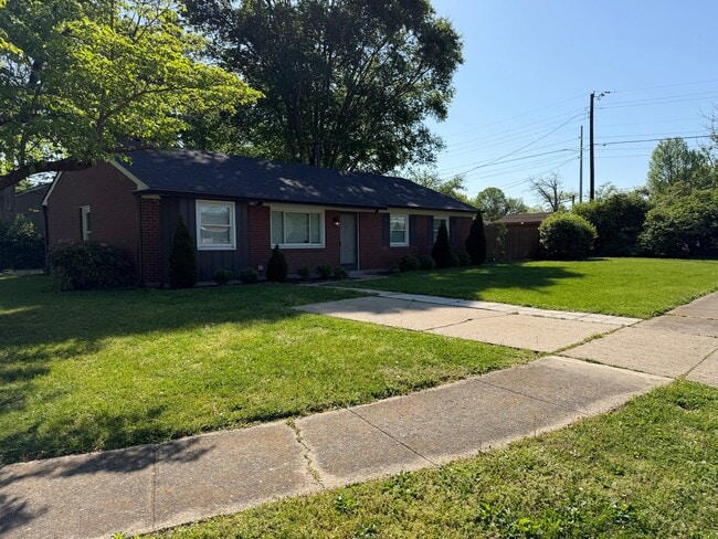 Photo - 2005 Keeneland Blvd House