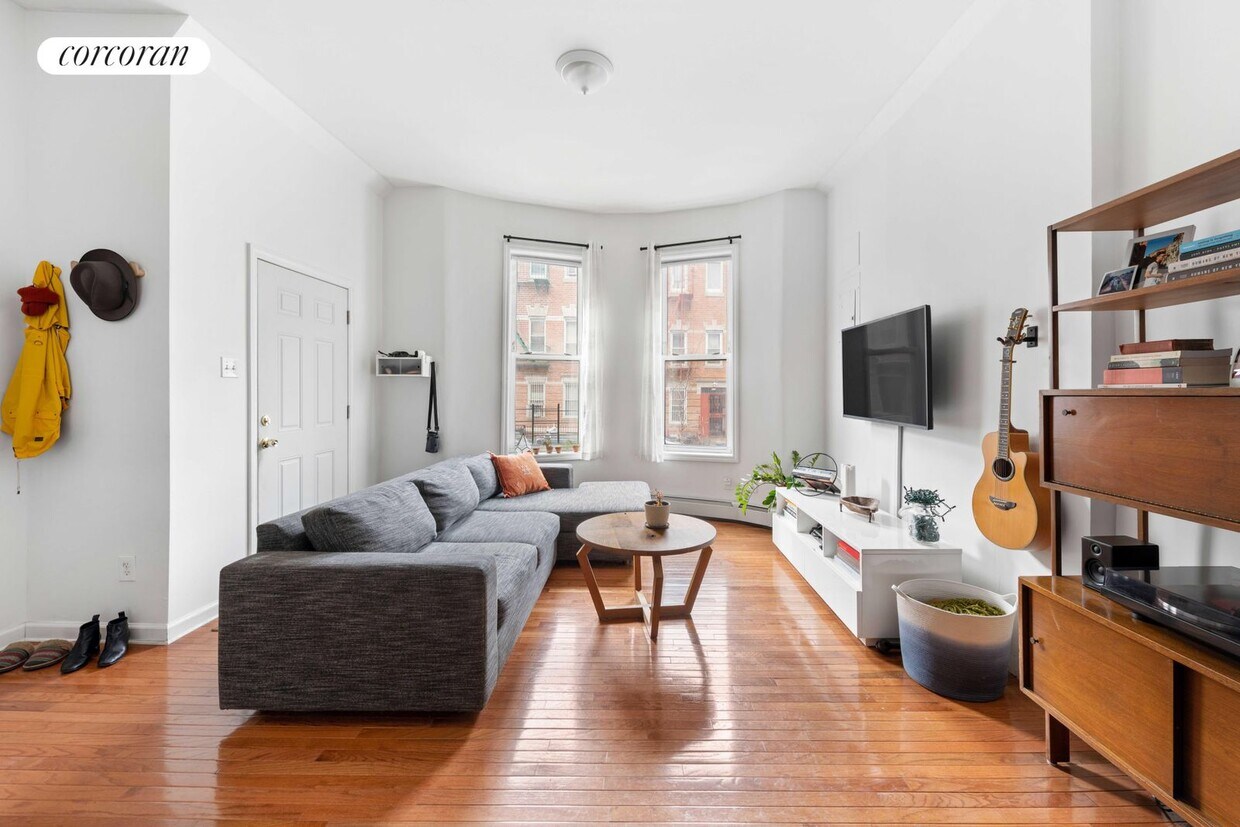Foto principal - 337 61st St