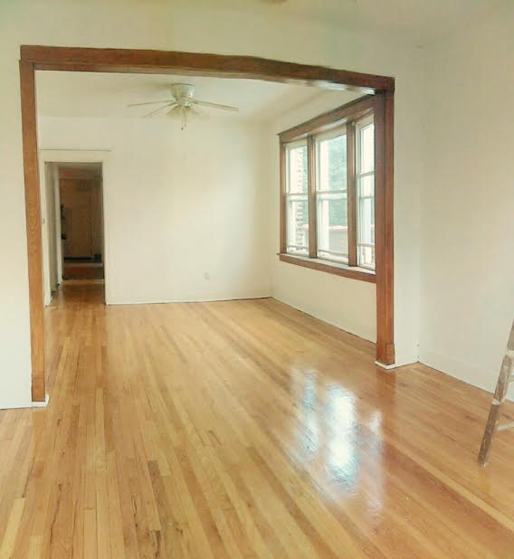Primary Photo - 2500 W Division St