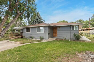 Building Photo - 1119 Winona Dr