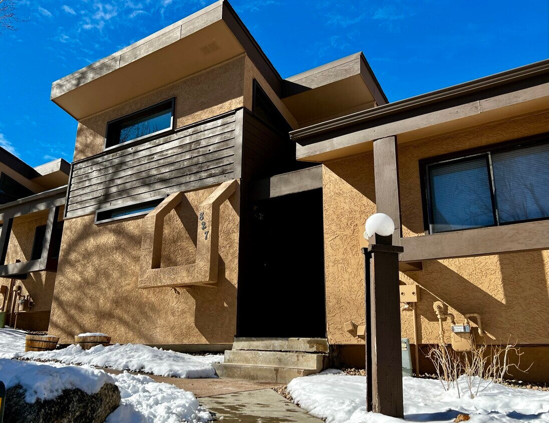 827 Pebblewood Dr, Colorado Springs, CO 80919 Townhouse for Rent in