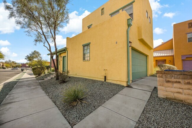 Foto del edificio - Paseo Estrella Gem at the base of Tucson icon A mountain! Minutes away from DownTown Tucson!