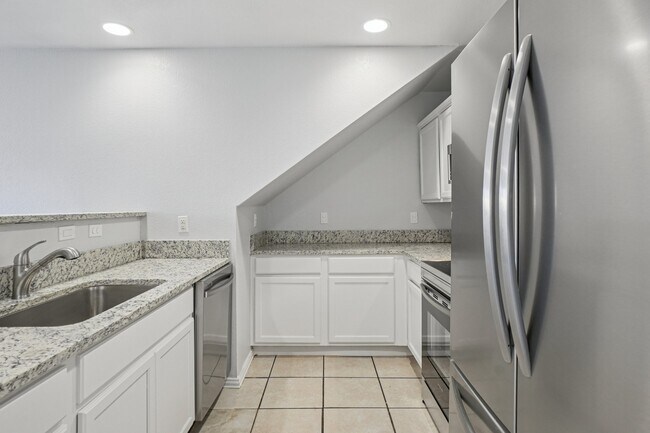 Foto del edificio - 4021 Preferred Pl