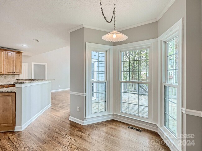 Foto del edificio - 6211 Ash Cove Ln