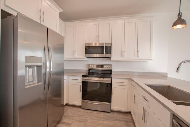 Foto del edificio - Brand New luxurious Model Home in Warner Meadows!