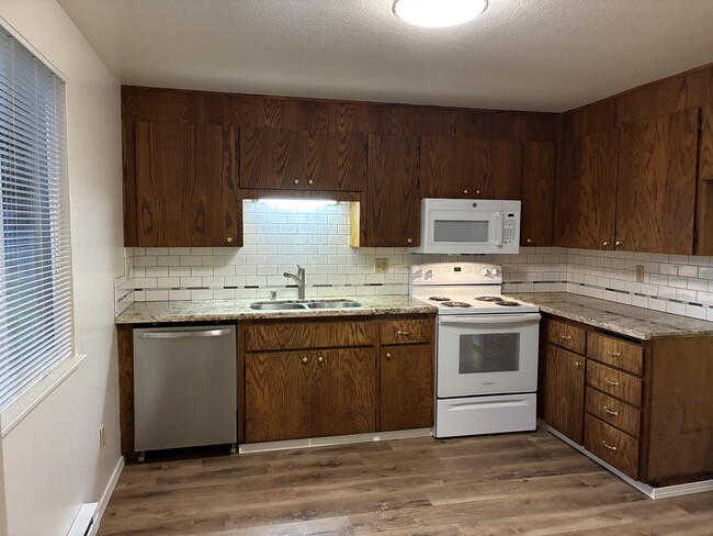 Building Photo - 12011 114th AVE CT E